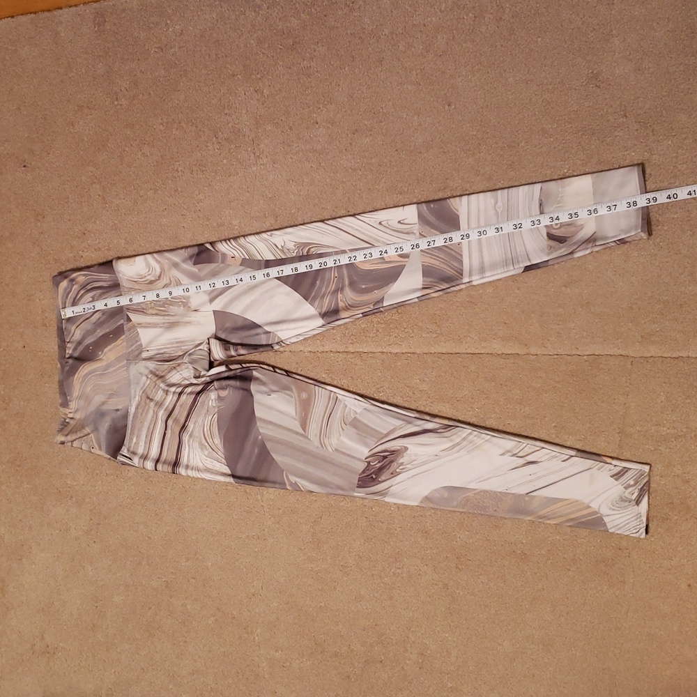 Onzie Women's Marble Geo High Rise Leggings - Picture 10 of 13